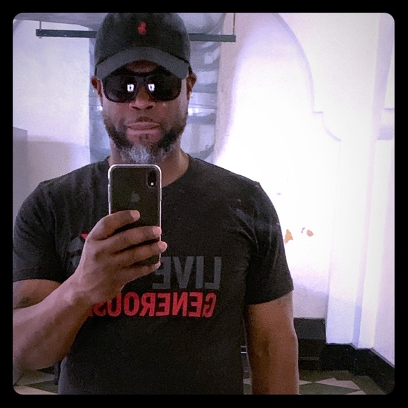 Meet your Posher, Armondo - Picture 1 of 1